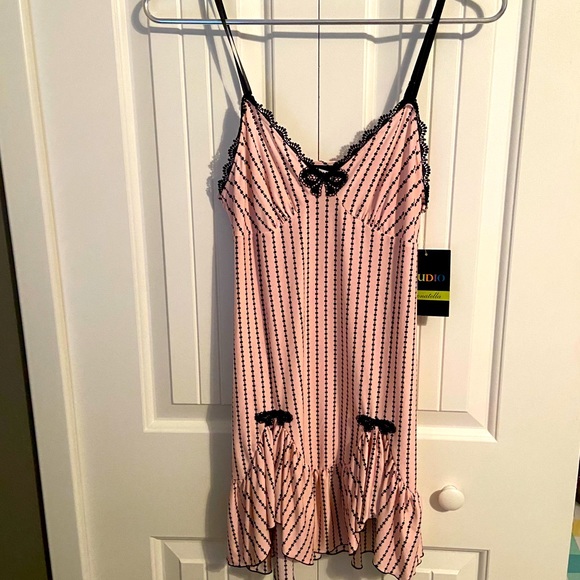 Studio Donatella Other - 🌷4 for $20.Studio Donatella “Bows N Lace” Nightie